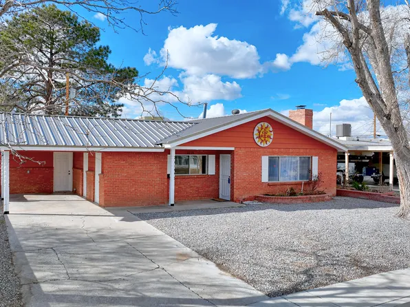 2715 June St NE, Albuquerque, NM 87112