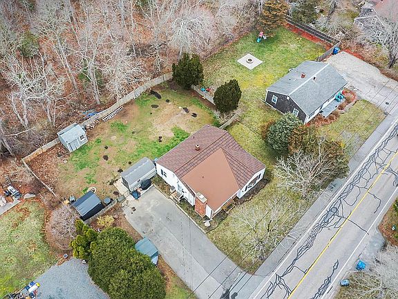 2nd image of 132 Homestead Ln