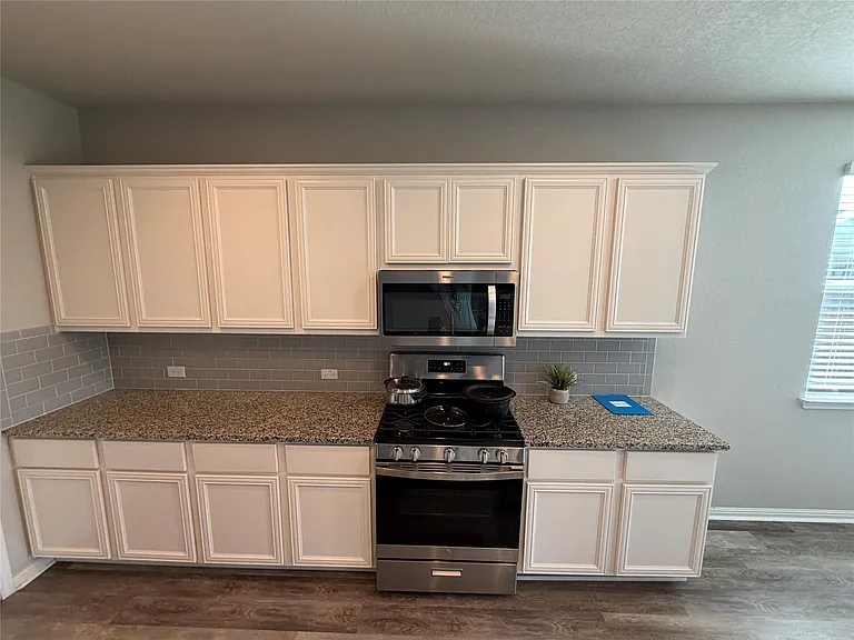 225 Baum Dr — Photo 4