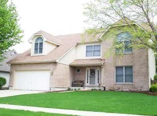 1108 Parkview Cir, Carol Stream, IL 60188