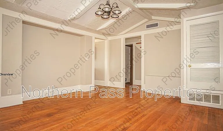 7600 Franklin Dr — Photo 7