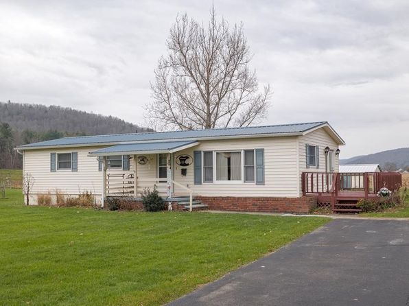 305 Oak Ave, Elkland, PA 16920