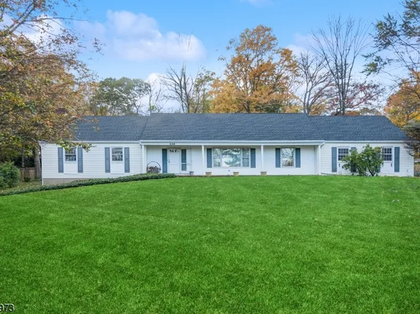 134 Seney Dr, Bernardsville Boro, NJ 07924