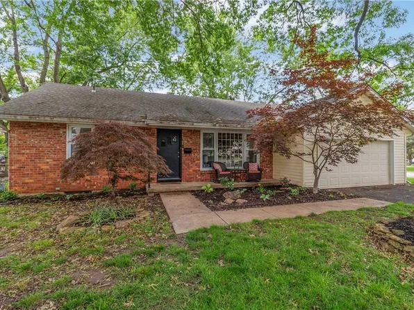 6700 Stearns St, Shawnee, KS 66203