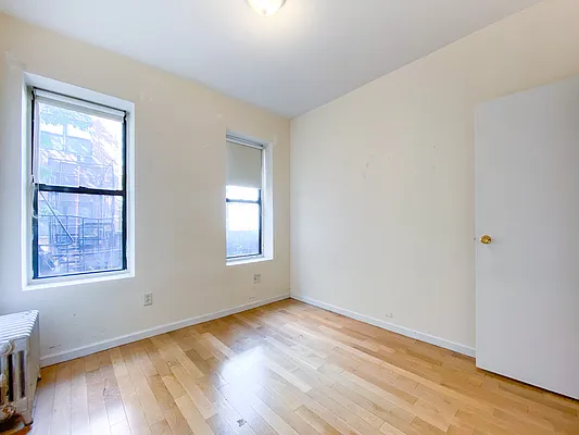 Rented by City Connections Realty | media 15