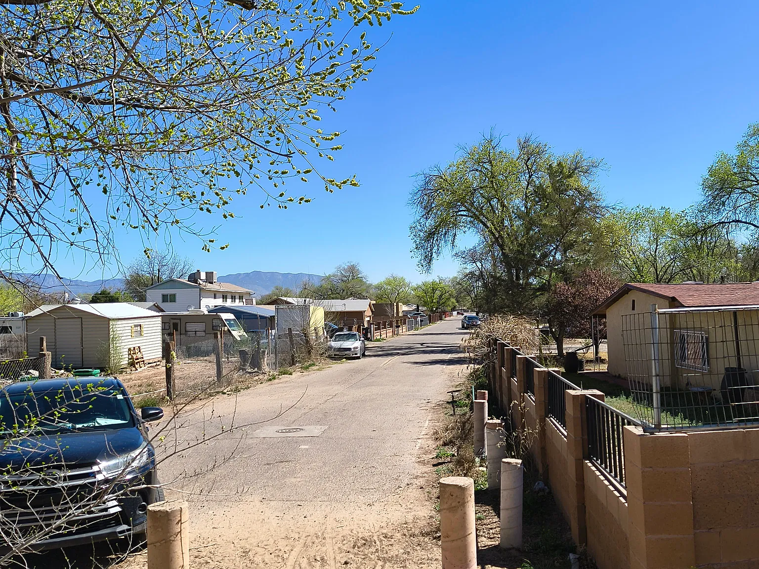 Criss Rd SW, Albuquerque — Photo 3