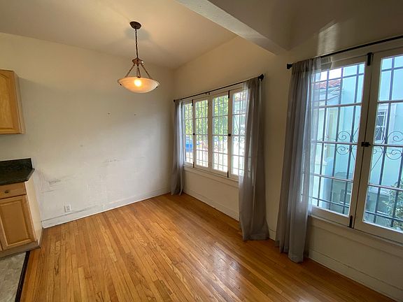 5th image of 1220 N Gardner St APT 103