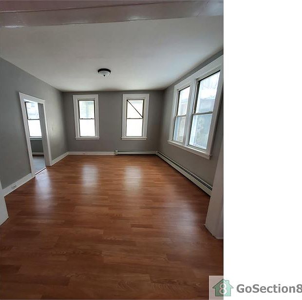 1st image of 45 Stuyvesant Ave #1