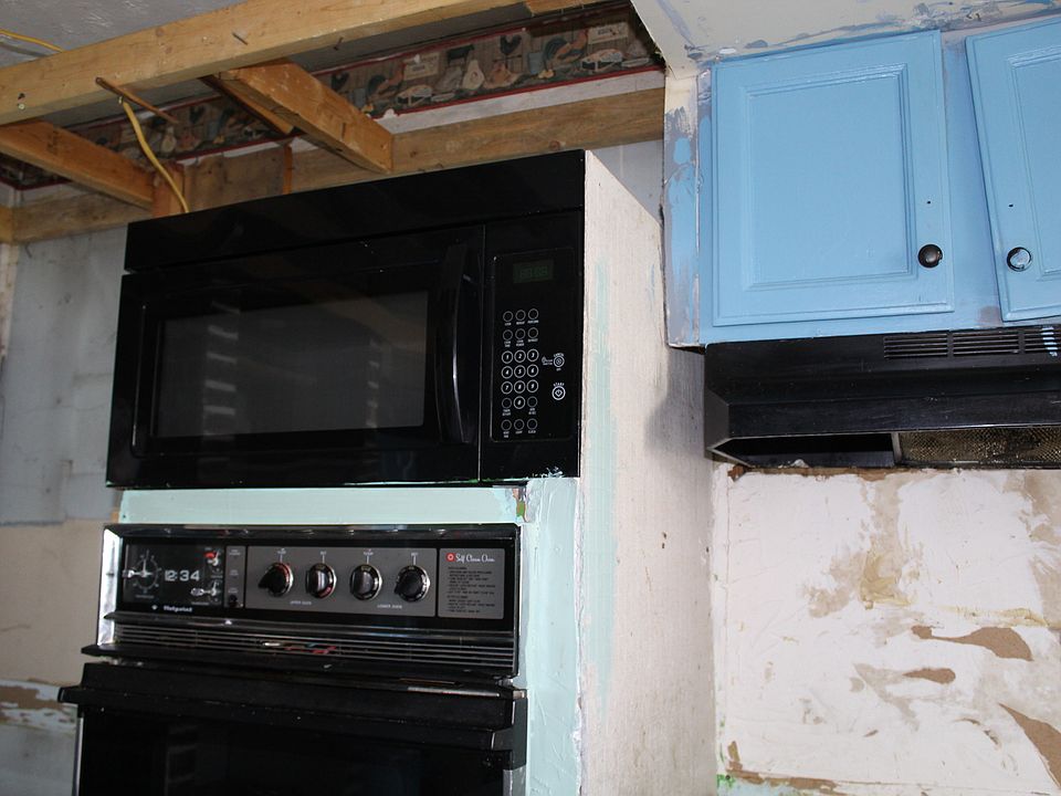 2nd image of 2100 Anderson St