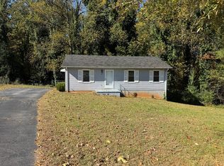 117 Hollyberry Dr, Gretna, VA 24557