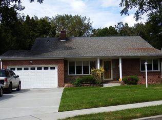 1 Norton Dr, Roosevelt, NY 11575