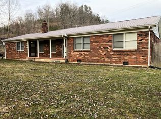 27 Patrick Rd, Salyersville, KY 41465