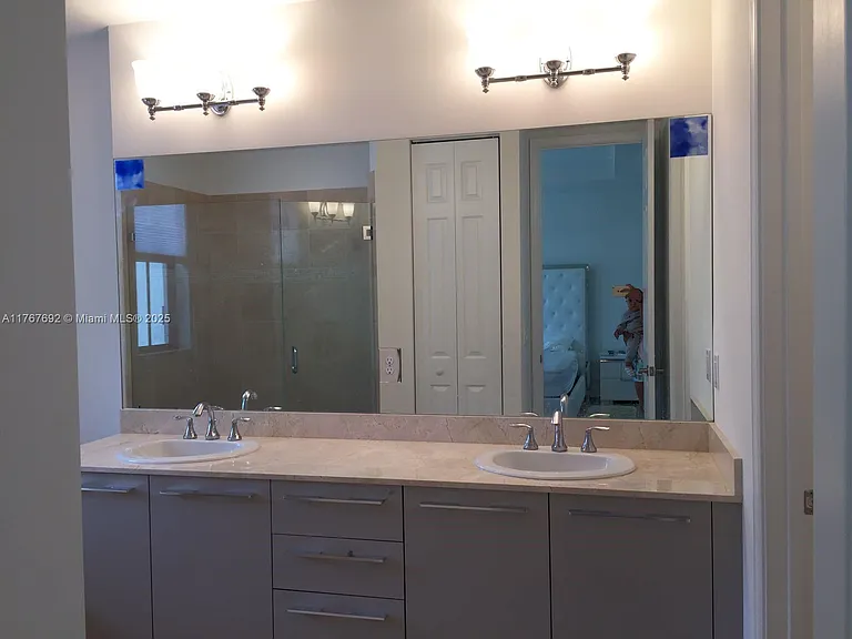 5189 NW 85th Ave #5189 — Photo 13