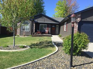 2268 E Meadow Wood Dr, Meridian, ID 83646