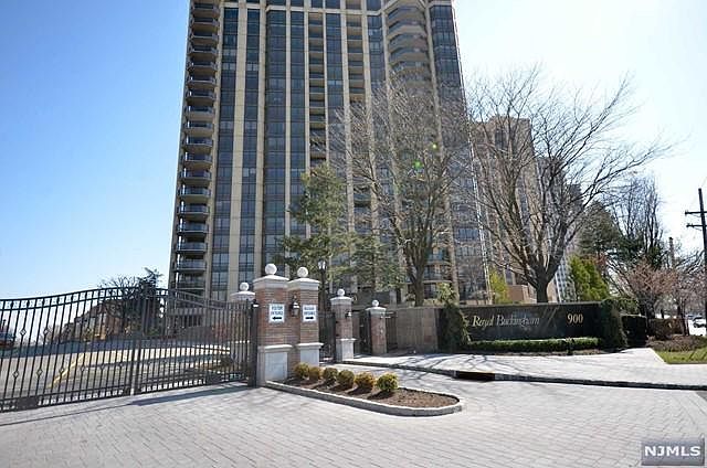 1st image of 900 Palisade Ave APT 10L