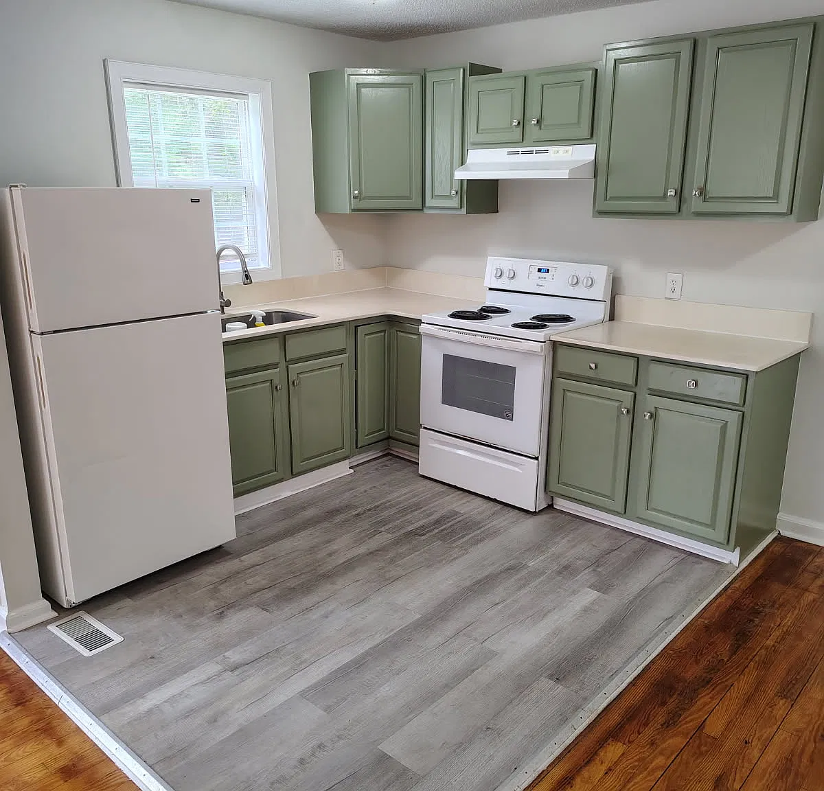1 bed, 700 sqft, $975 — Photo 2