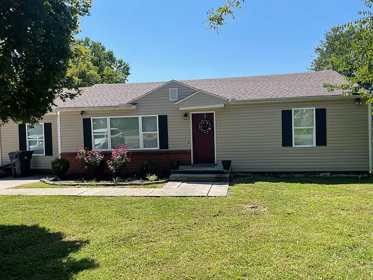 4208 Crosby Dr — Photo 1