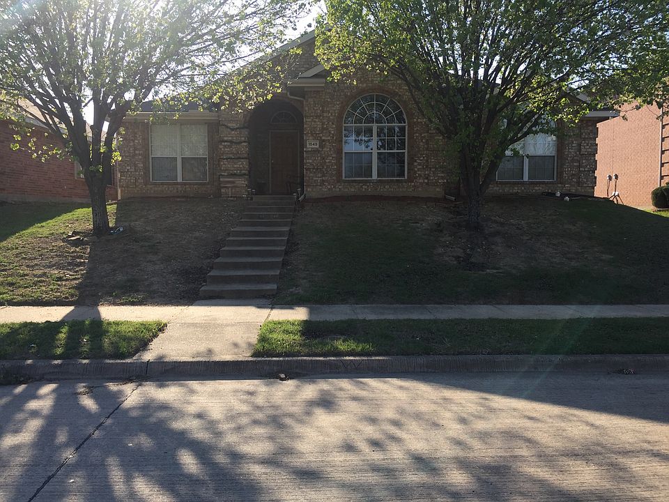 1st image of 1549 Warwick Dr