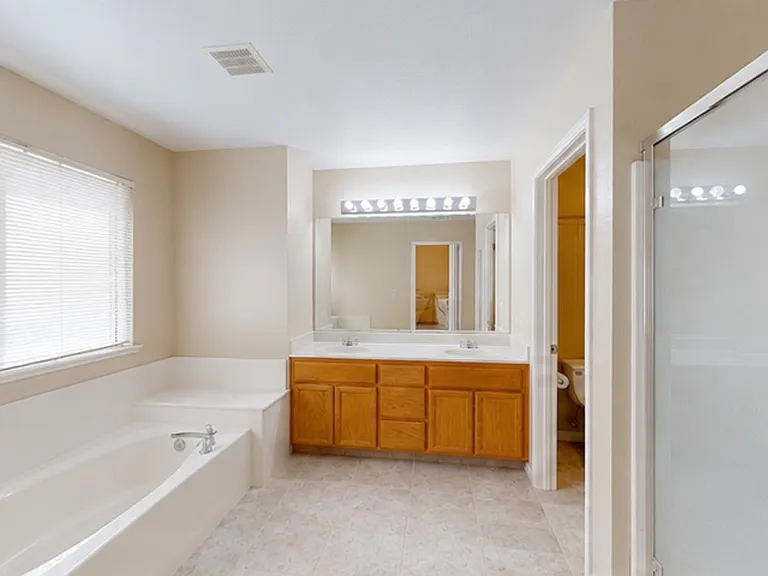 946 Sandy Way — Photo 18
