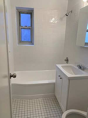 5th image of 82-24 135th St APT 5