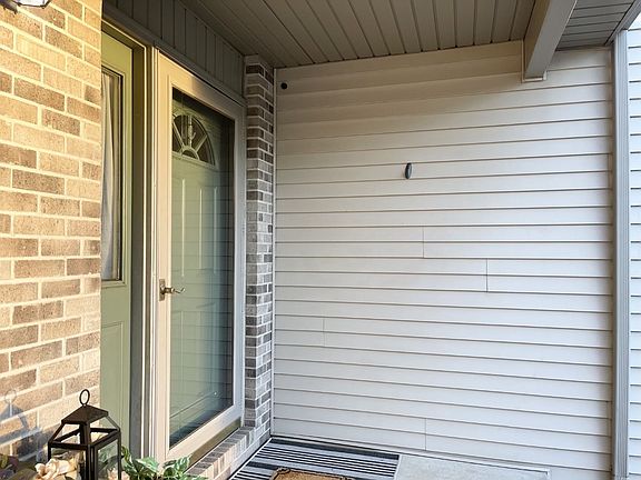 3rd image of 306 Terrace Ct