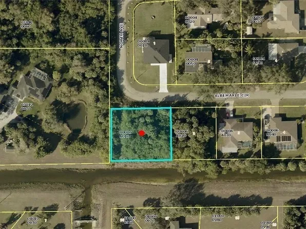 1202 Albemarle Cir, Lehigh Acres, FL 33936