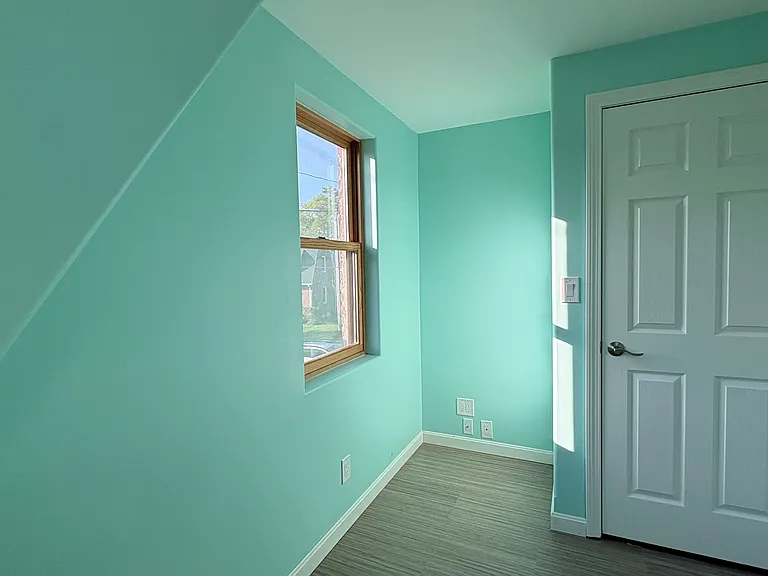 89 Crescent Way — Photo 8