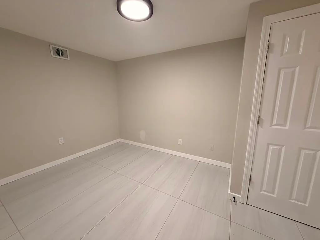 3 bed, $2,150 — Photo 2