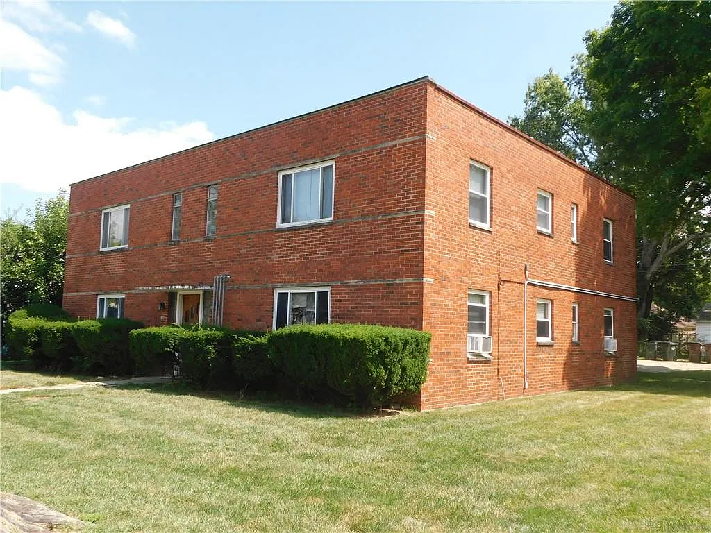 2 bed, 1.0 bath, 890 sqft, $800 — Photo 2