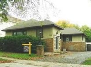 7320 Ogden Ave, Riverside, IL 60546