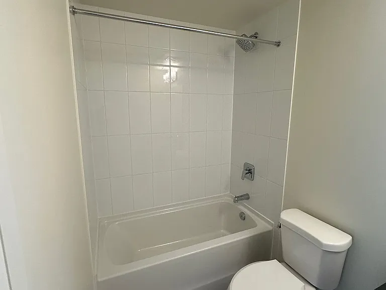 8960 Jane St #2112 — Photo 18