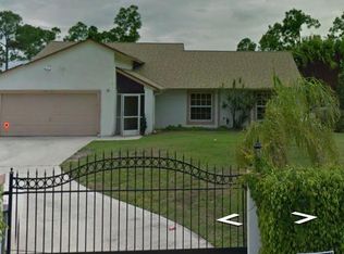 8938 Palomino Dr, Lake Worth, FL 33467