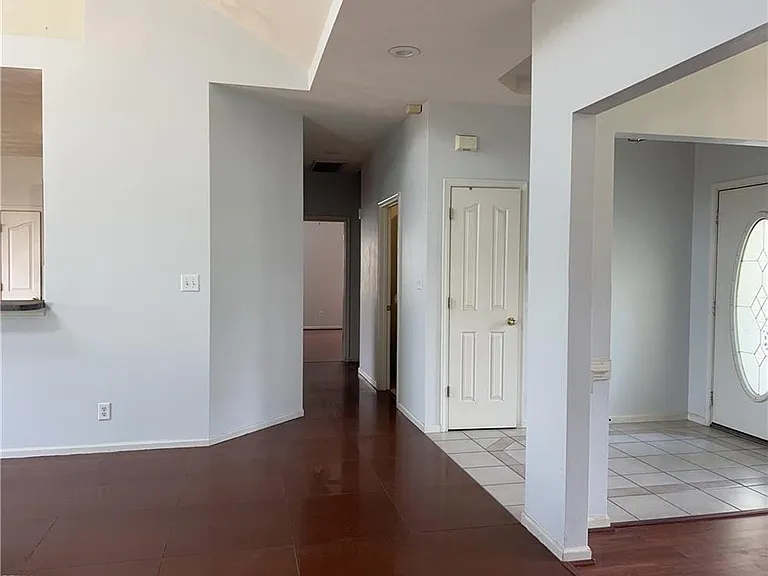 1837 Heald Way — Photo 8