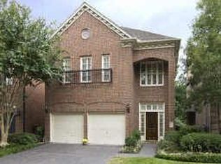 225 Sugarberry Cir, Houston, TX 77024