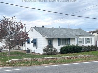 1133 E Pea Ridge Rd, Huntington, WV 25705