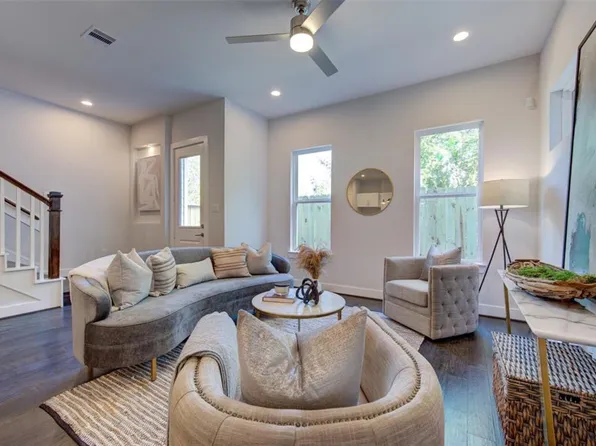 (undisclosed Address), Houston, TX 77091