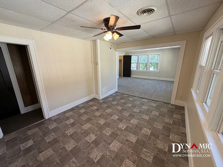 713-715 W 16th St — Photo 12