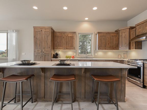 3rd image of 20294 SE Chandler Egan Way