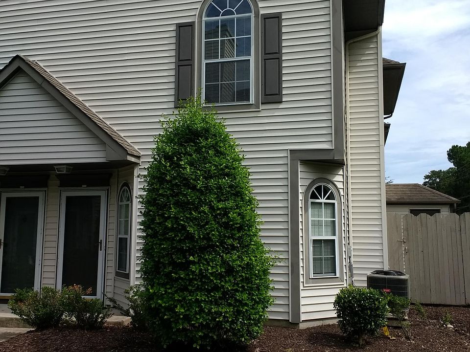 1st image of 4929 Shallowford Cir