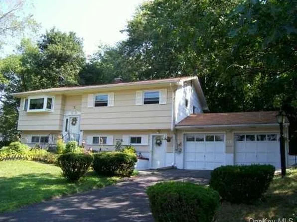 31 Dallas Drive, Monroe, NY 10950