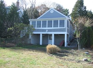 6 Everett Ave, Bristol, RI 02809