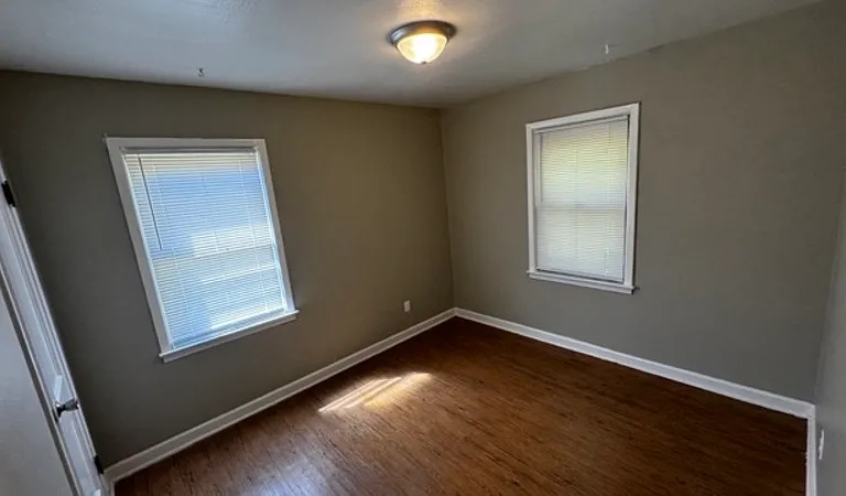 2311 Imogene St — Photo 10