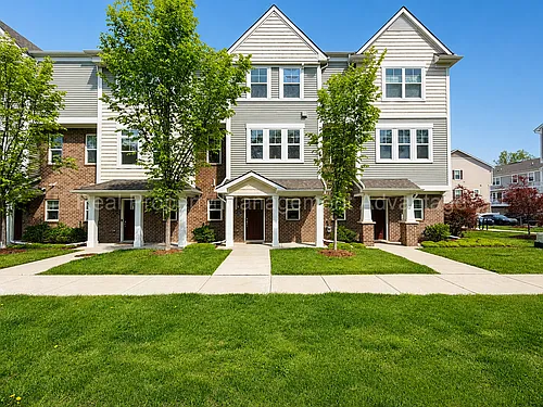547 Parkside Way Photo 1