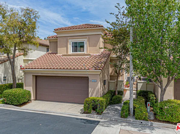 10884 Kimball Pl, Tustin, CA 92782