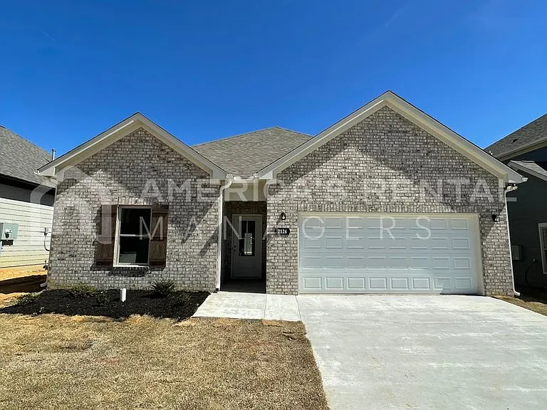 2124 Sullivan Dr — Photo 1