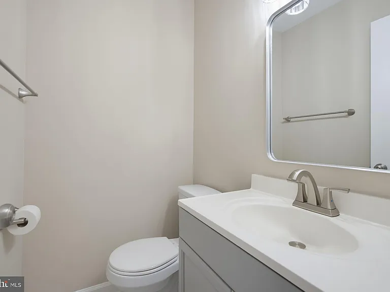 744 Cordell Way — Photo 18