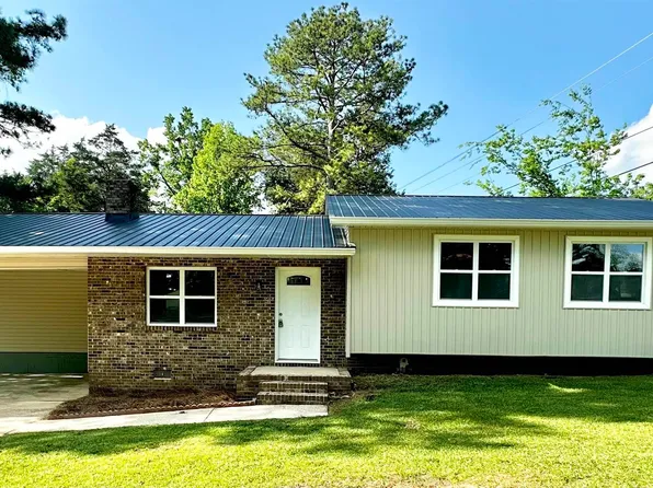 5482 Hackberry Ln N, Gadsden, AL 35903