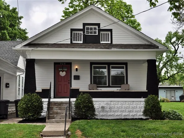 924 Meigs Avenue, Jeffersonville, IN 47130
