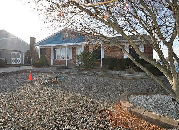 4th image of 406 Pleasantville Ct