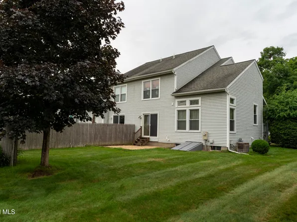 23 Tompion Lane, Saratoga Springs, NY 12866